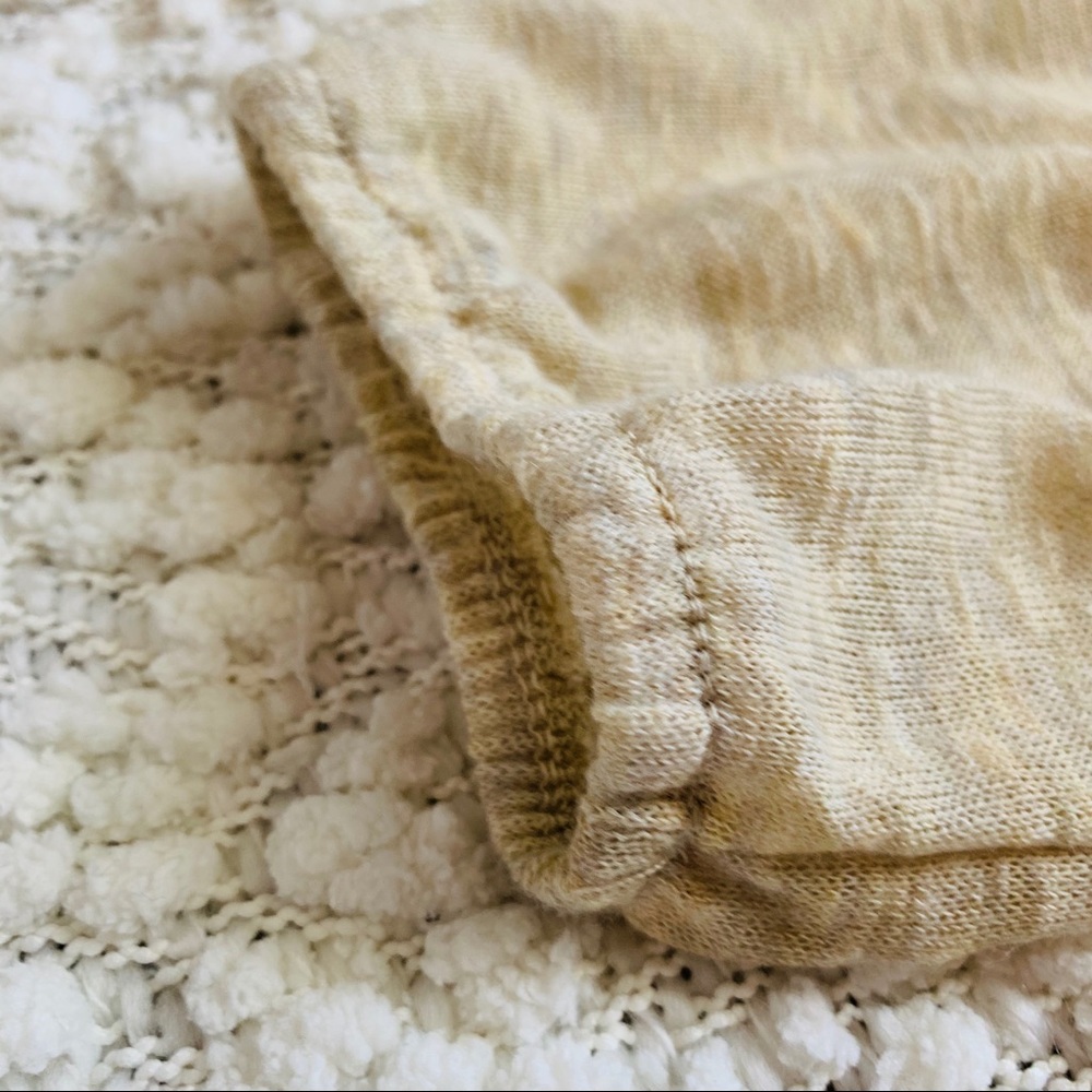 SOLD! •NWT TOP• - Picture 5 of 7